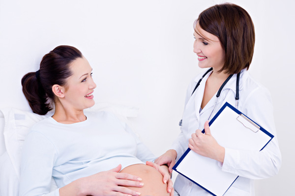pregnant-woman-with-doctor.jpg pregnant-woman-with-doctor.jpg